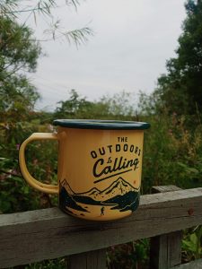 Gentlemen's Hardware GEN321 Enamel Mug Outdoors, Yellow, The Outdoors is Calling