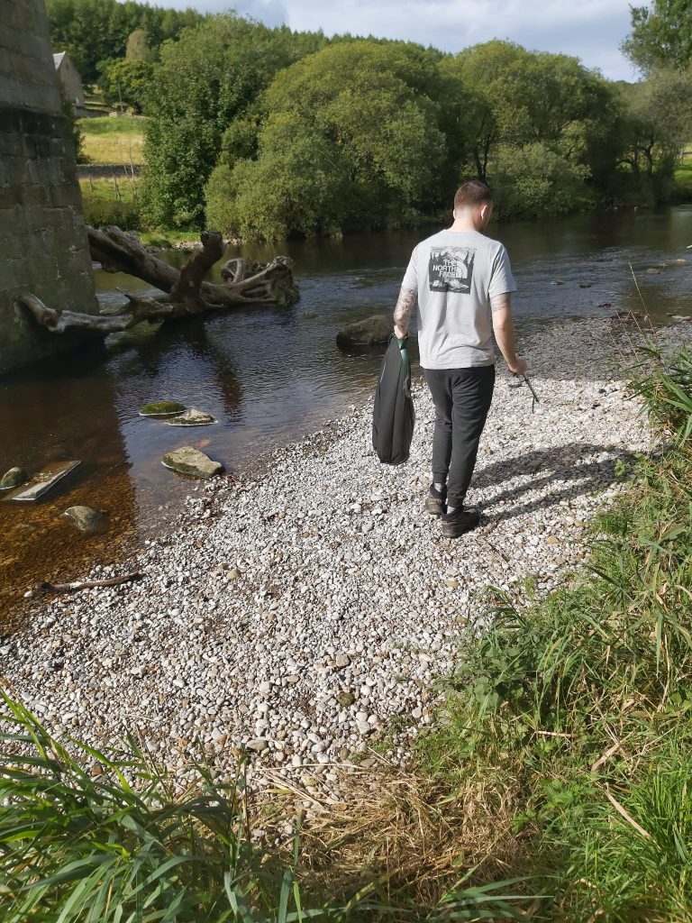 Waterhaul Litter Picker, Picking litter at Barden Bridge