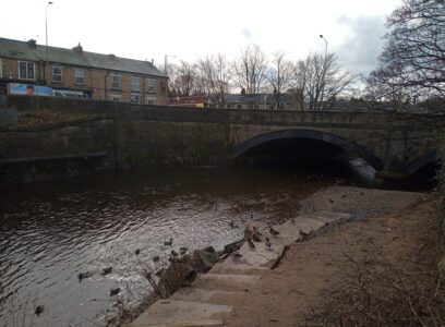 The Truth About ‘Padiham Beach’ in Lancashire – What It’s REALLY Like