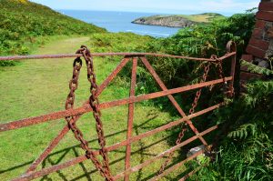 How to get to Porth Wen Brickworks, passing gate, footpath